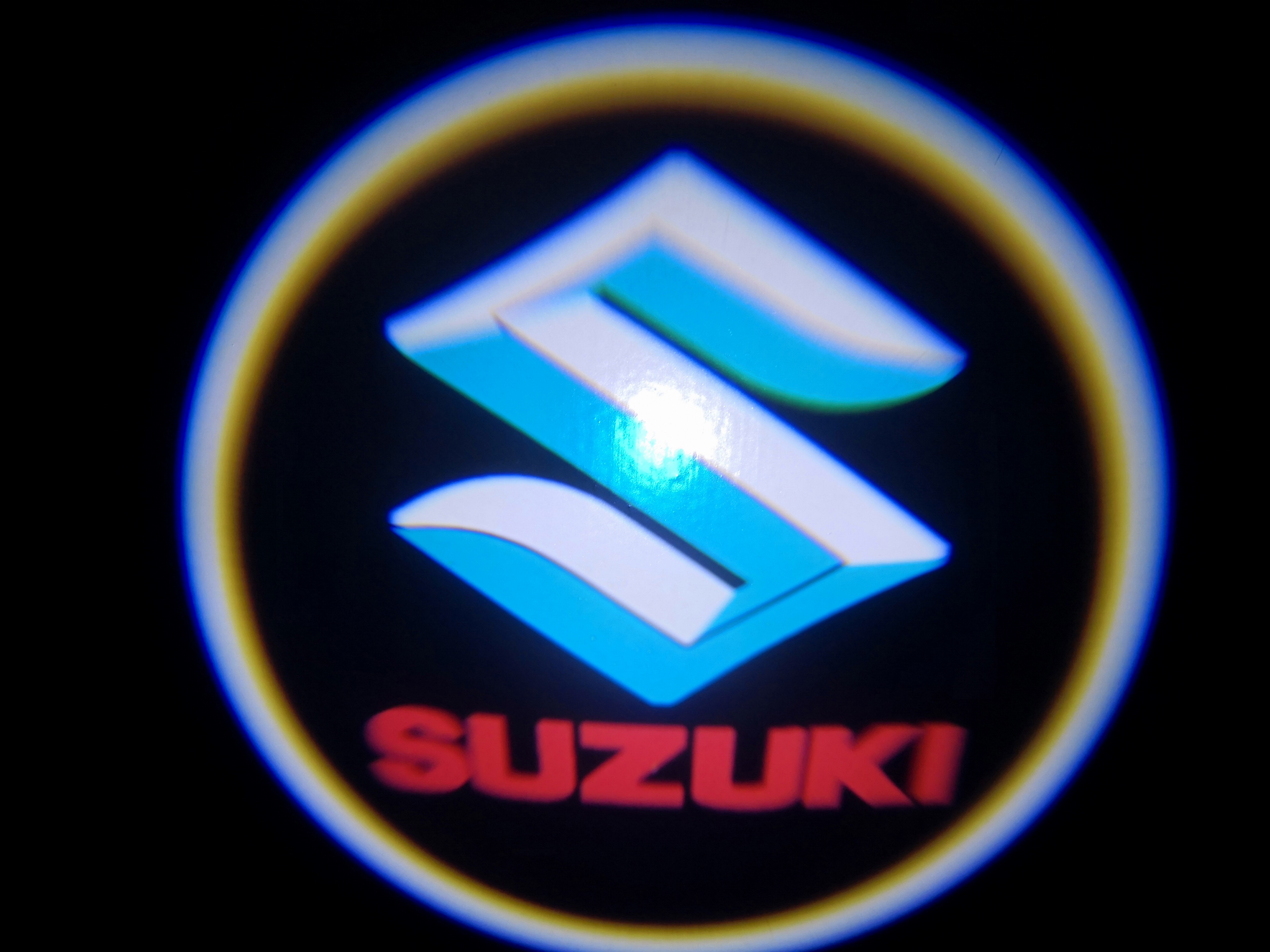 1. Suzuki Led ajtó kilépő fény 