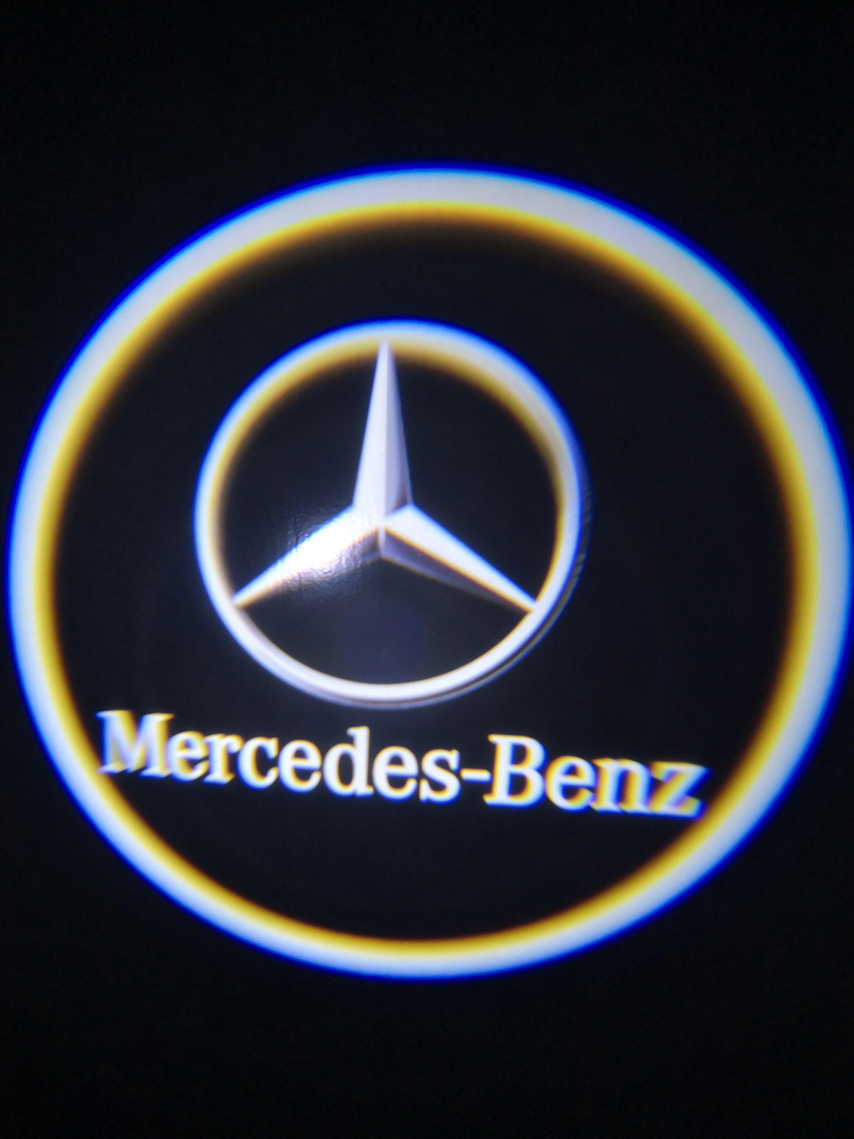 1. Mercedes Led ajtó kilépő fény  