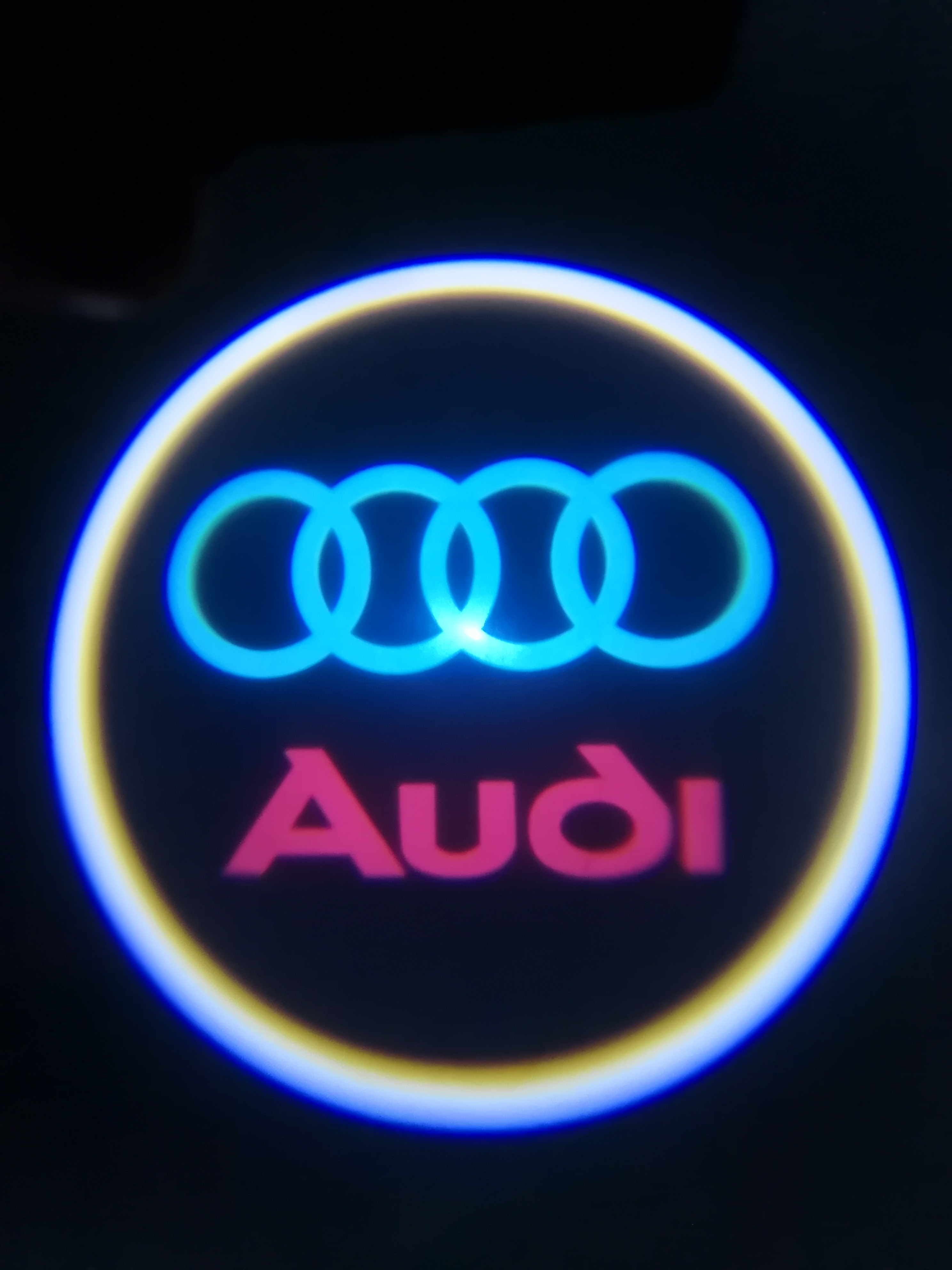 2. Audi Led ajtó kilépő fény