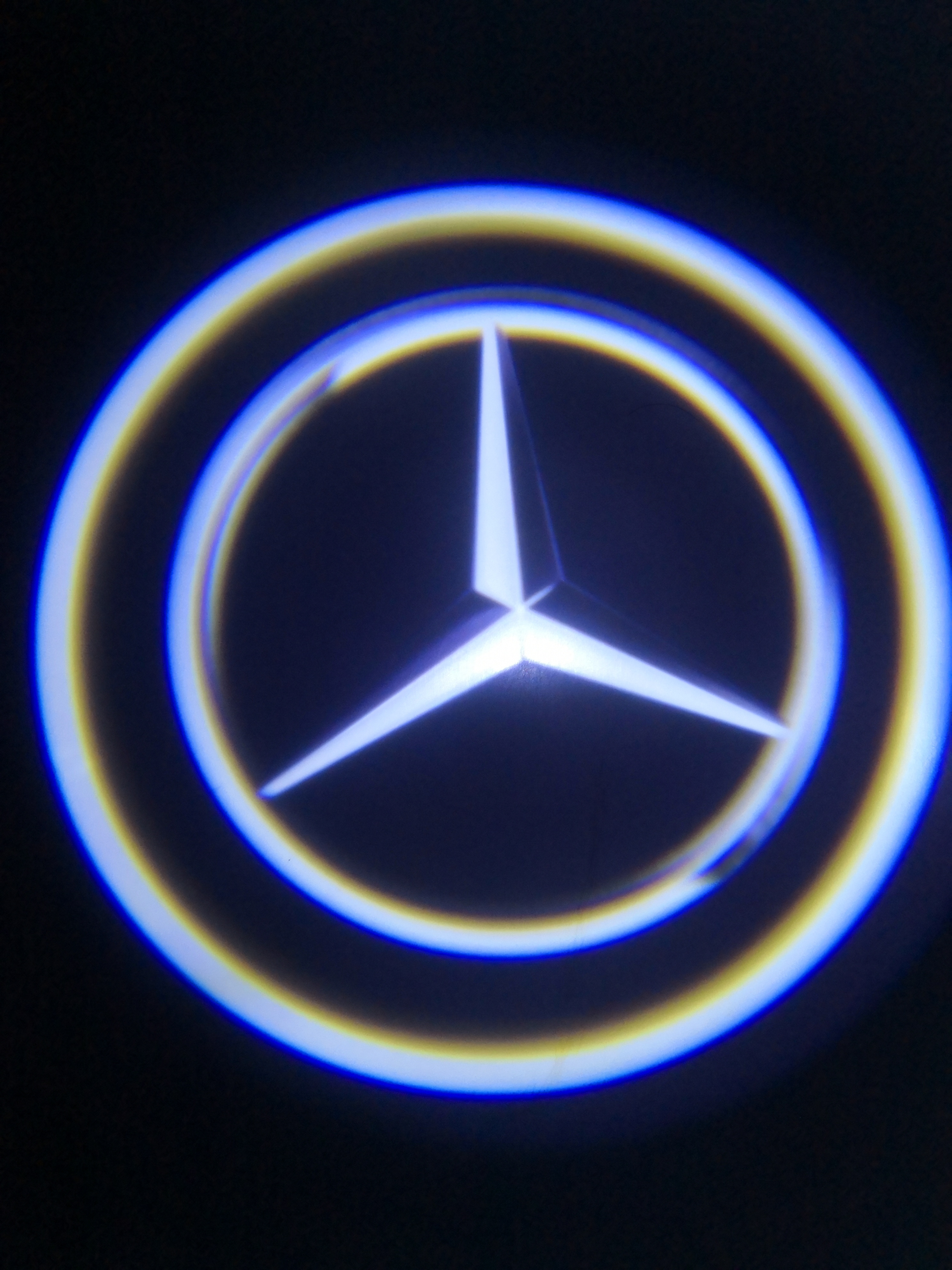 3. Mercedes Led ajtó kilépő fény  