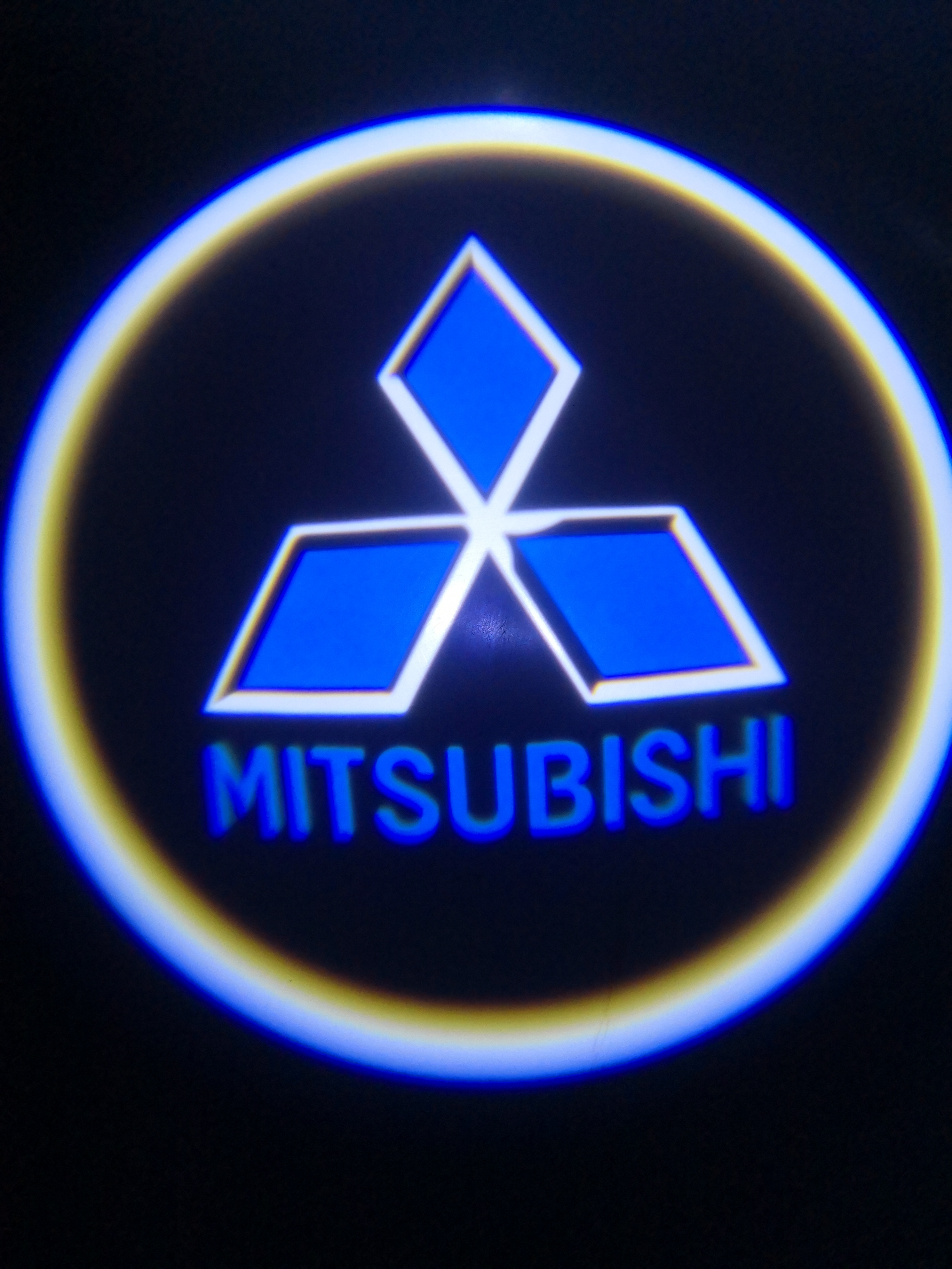3. Mitsubishi Led ajtó kilépő fény  